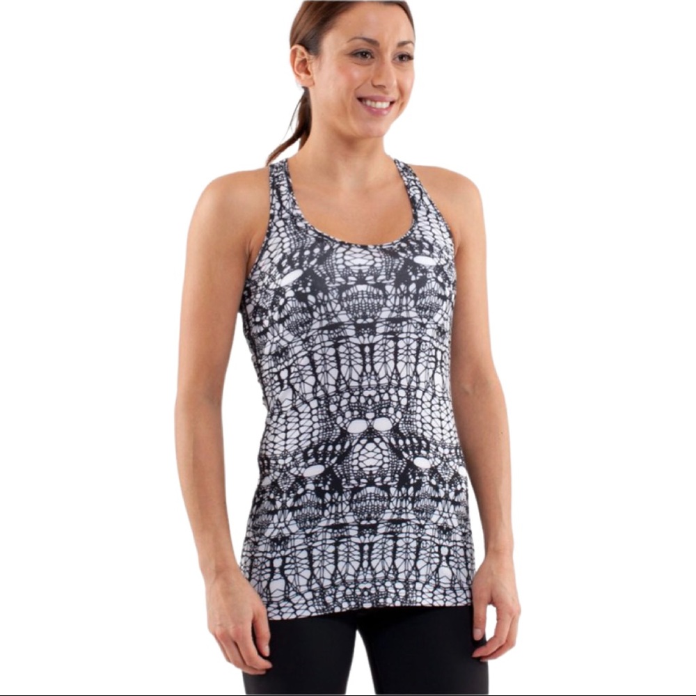 Lululemon Cool Racerback tank in White black glacier lace size 6